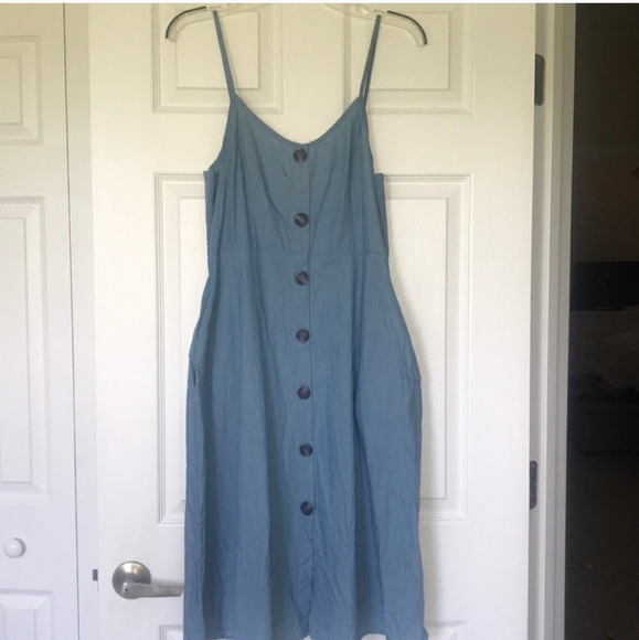 Day at the Park Light Blue Chambray Button-Front M - Picture 6 of 7